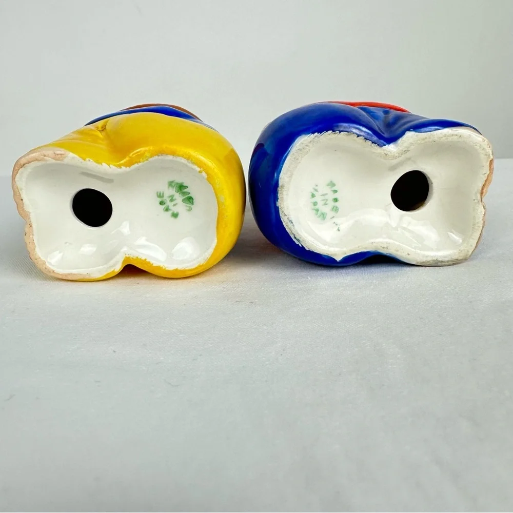 Resting laborers salt & pepper shakers